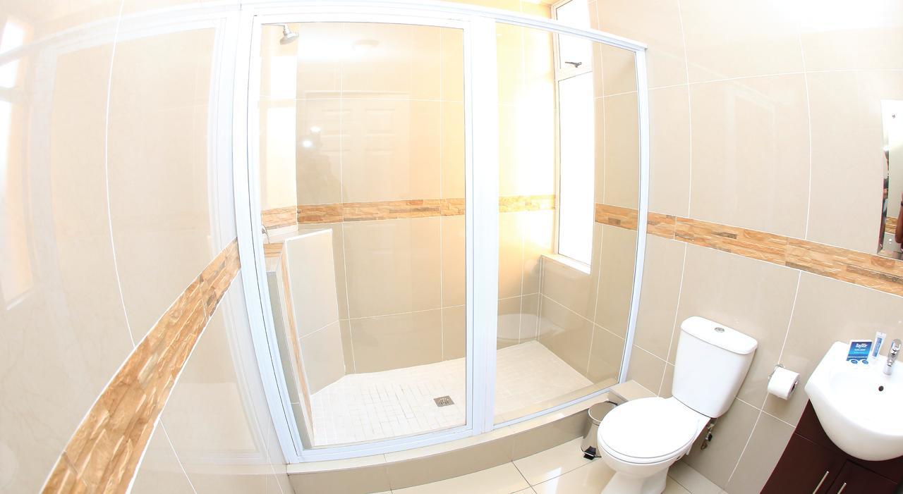 Bayside Hotel & Self Catering 110 West Street Дурбан Экстерьер фото